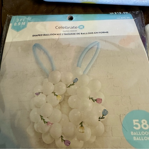NWT. Easter decor lot! Balloons, cookie cutters & decor! - Picture 7 of 11